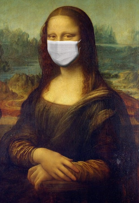Mona lisa cover her smile and cough